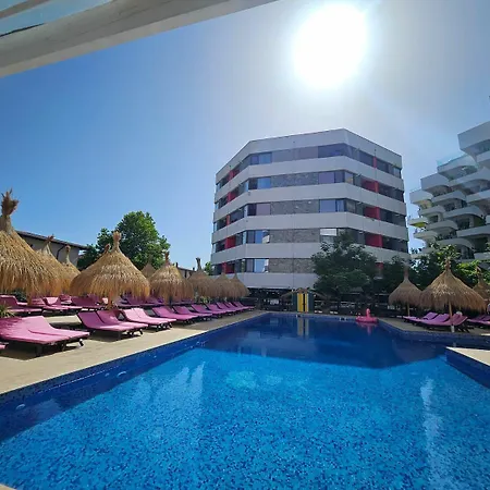 Zigzag Apartment Mamaia